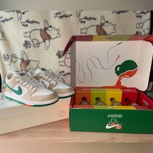 ‼️SOLD‼️Nike Dunk Low Jarritos W/ Nike Jarrito Drinks Promo Box (Size 9M)